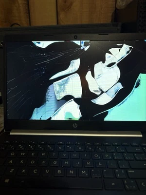 Portátil HP 14-CF1010CA Foto 1 de 4