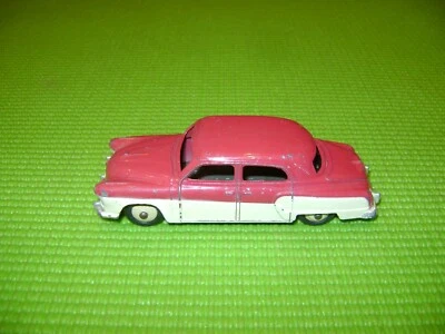 DINKY TOYS 172 STUDEBAKER LAND CRUISER BICOLORE - Photo 1/4