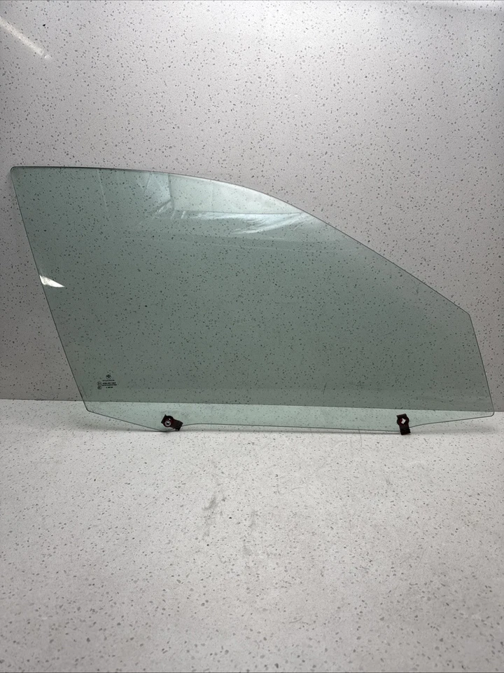 06-12 BMW 325i Derecha Puerta Delantera Clase Ventana OEM 43R-001582 Foto 1 de 4
