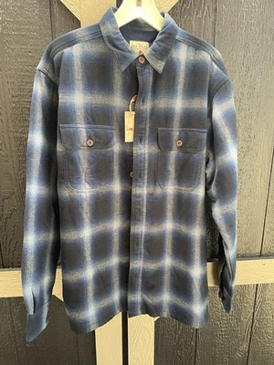 Chaqueta forrada de lana de franela a cuadros azul marca Red Head. Manga larga. Botón arriba. Foto 1 de 4