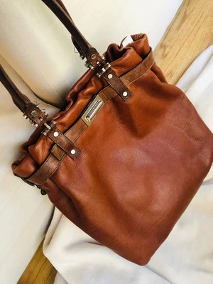 Bolso de hombro de cuero Lanvin Kentucky HECHO EN FRANCIA Foto 1 de 4