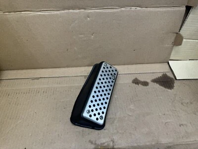 TOYOTA MR2 SPYDER 2000 2001 2002 2003 2004 2005 REPOSAPIÉS PEDAL MOLDURA 58192-17030 Foto 1 de 4