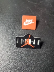 Vintage 90's Nike Air Michael Jordan JumpMan Logo & Nike Orange Swoosh Logo Pins - Bild 1 von 7