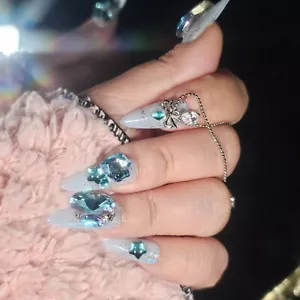 Uñas prensadas de aguja hechas a mano por artista de uñas Arctic Teal (10 piezas/juego) - Imagen 1 de 7
