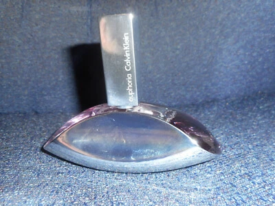 Perfume Euphoria 1,6 oz por Calvin Klein / 2005 - Imagem 1 de 4