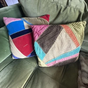 2 Vintage Patchwork Kissen Retro Cord Samt Mischgewebe 13x13" Boho - Bild 1 von 12