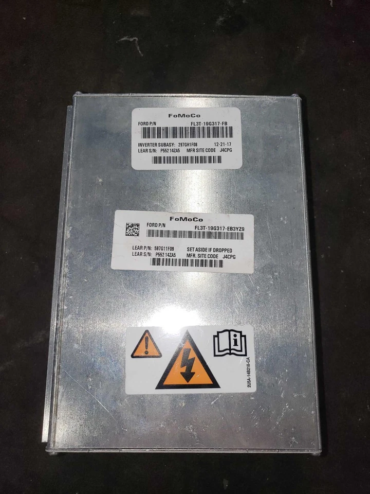 18 19 20 Ford F150 Pickup DC Convertidor Inversor ID# FL3T19G317EB Foto 1 de 4