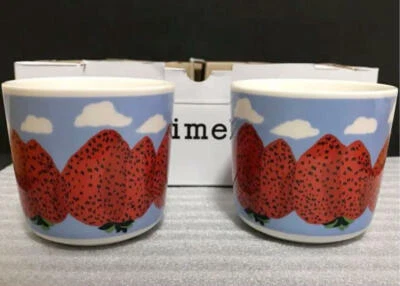 Marimekko "MANSIKKAVUORET" Fresa Juego de 2 Tazas Pequeñas FS NUEVO Foto 1 de 4