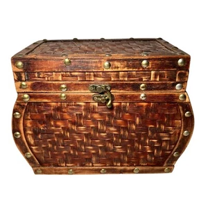 VTG  Hinged Wicker Rattan Sewing Basket Trunk Chest Wood Filled Embroid Floss - Picture 1 of 17