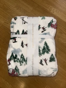 Cupcakes And Cashmere Blanket Ski Village  Christmas Holidays Full Queen 90”x90” - Picture 1 of 5