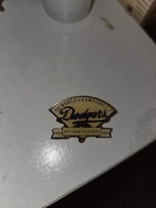 LA Dodgers 1st World Championship 30th Anniversary Vtg. Hat Pin 1985 Pre-owned - Picture 1 of 6