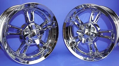 RUEDAS TRASERAS CROMADAS HARLEY FREEWHEELER CON 4 CUCHILLAS IMITACIONES - VENTA DIRECTA Foto 1 de 4