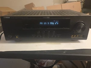 Yamaha RX-V565 HDMI 7.1 Home Theater Receiver Stereo System No Remote Tested - Picture 1 of 5