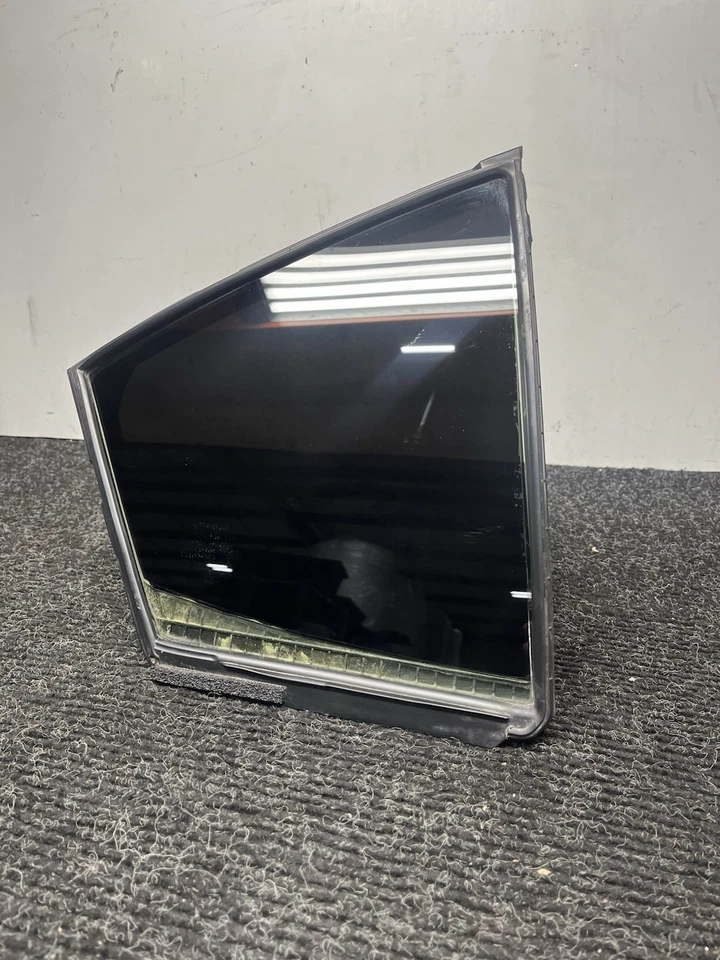 ☑️ Subaru WRX STI 2015-2019 puerta esquina ventilación vidrio pasajero trasero derecho diestro 15-19 Foto 1 de 4