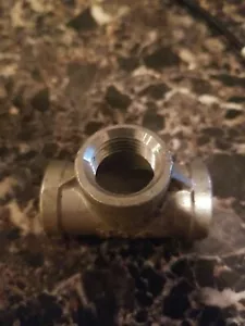 1/2" 150 Female NPT Pipe Tee Cast 304 Stainless Steel Fitting - Picture 1 of 3