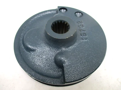 15752-74280 GENUINE KUBOTA FAN DRIVE CLUTCH PULLEY B20 B5200 B6200 B7200 B8200 - Image 1 of 4