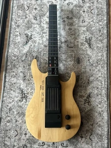 YAMAHA EZ-EG Electronic Guitar Acoustic Guitar Tested Works Great - Picture 1 of 7