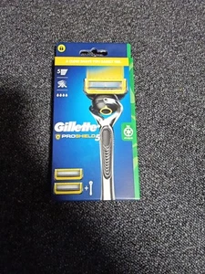 Gillette Fusion Proshield Flexball Razor Handle + 2 Cartridges, Shave Care - Picture 1 of 2