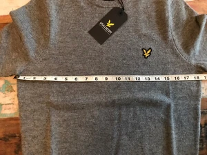 Beautiful Lyle & Scott Grey lambswool blend crew neck jumper - Size XS - NWT - Picture 1 of 8