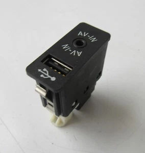 Original gebraucht MINI USB & AUX-IN Buchse für R56 R55 R57 R58 R59 R60 R61 - 9264966 - Bild 1 von 4