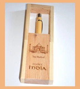 Teakholz graviert Stifthalter Schreibtisch Stift Bleistiftständer mit Stift aus Indien - Bild 1 von 5