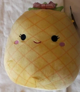 Peluche de peluche LULU The Pineapple 8” Squishmallows nuevo con etiquetas. Arco rosa brillante - Imagen 1 de 7