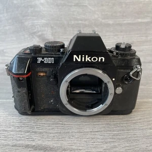Nikon F-301 - analoge Kleinbildkamera - ungeprüfter grober Zustand - Bild 1 von 11