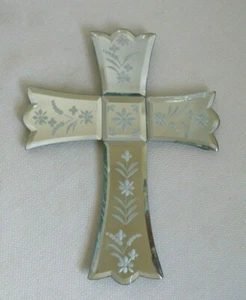 Espejo Religioso Cruz Cristianismo Diseño Flor Grabada Magnífico 8x6.5 Nuevo - Imagen 1 de 7