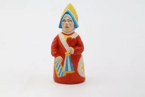 Vintage Disney Queen of Hearts Figurine Alice in Wonderland Red Dress PVC Figure - Picture 1 of 5
