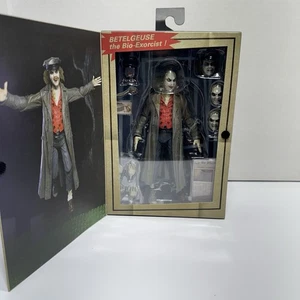 FIGURA DE ACCIÓN BIOEXORCISTA NECA ULTIMATE BEETLEJUICE NUEVA - Imagen 1 de 9