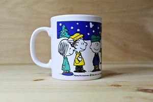 Snoopy Weihnachtstasse. Vintage Staffordshire Peanuts. Charlie Brown - Bild 1 von 6