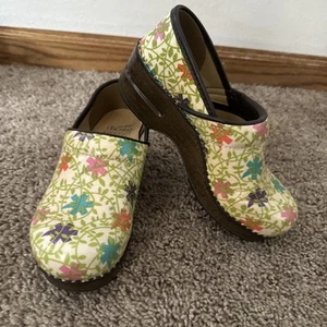 Sanita Professional Clogs, Zagora, Size 36 (6), Worn One Time - Picture 1 of 7