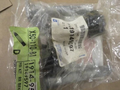 OEM # 19149597 GM General Motors DELCO OEM REAR Disc Brake Caliper Guide Pin Kit - Image 1 of 4