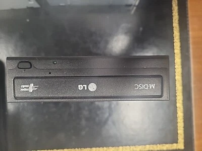 Genuine LG Electronics GH24NSB0 24x Super Multi DVD Writer SATA - Image 1 of 4