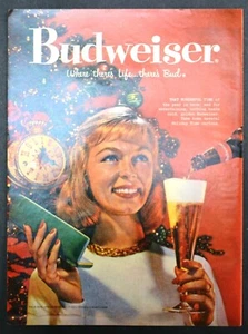 1958 BUDWEISER Bier großer Weihnachtsbaum Frau trinkt Vintage Werbung - Bild 1 von 1