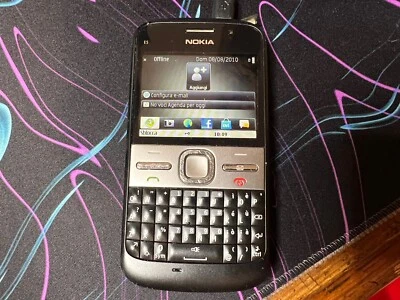 Cellulare Nokia E5  RM-632 - Immagine 1 di 4