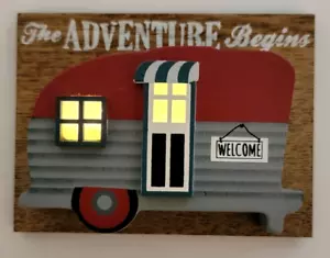 "Alte Mode beleuchtet Holz Camper batteriebetrieben 4"" x 3" - Bild 1 von 4