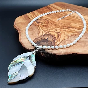 Shell Necklace Large Paua Abalone Leaf Pendant Beaded Mother Of Pearl Collar - Picture 1 of 24