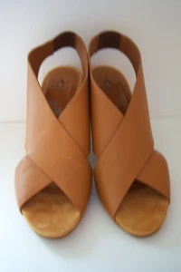New Aquatalia Tan Pebbled Leather Strappy Sandals Heels (3-4") Size 9.5 - Picture 1 of 6