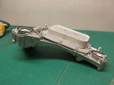 Conjunto de carcaça de filtro de refrigerador de óleo do motor para Chevy Cruze Aveo Pontiac G3 5184294AE - Imagem 1 de 4