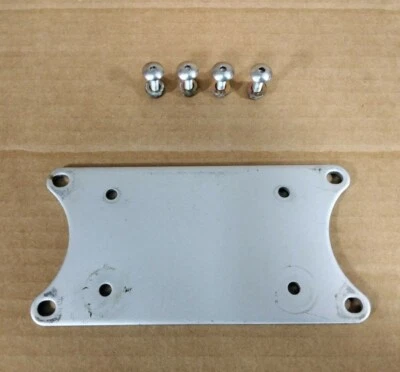 1991 Suzuki GSX 1100 G Front Fender Mount Fork Brace Bolts GSX1100G 53114-26D00 - Image 1 of 4