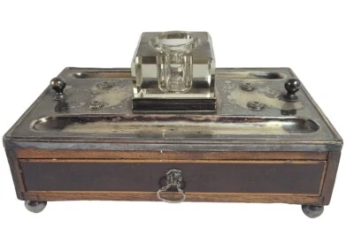 Antiguo soporte para bolígrafo portátil de madera victoriano y plata para escritorio con soporte para pozos Foto 1 de 4
