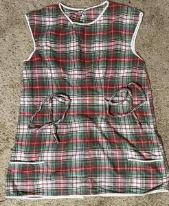 "Delantal vintage de Navidad a cuadros bata con lazos y bolsillos pequeño 22"" de 28"" de largo" - Imagen 1 de 8