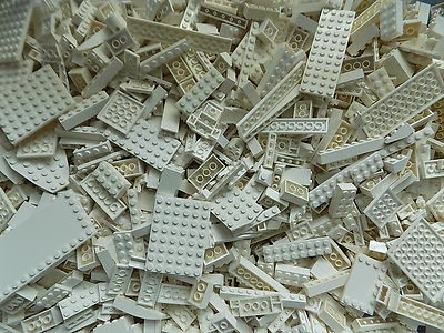 Lego 100 Piezas de Platos de Ladrillos BLANCOS Especialidad Bonita Mezcla de Tamaños Foto 1 de 4