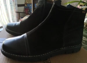 JUNGLA (hergestellt in Spanien) DAMENSTIEFELETTEN EU-GRÖSSE 40 US 9 SCHWARZ LEDER/VELOURSLEDER - Bild 1 von 7
