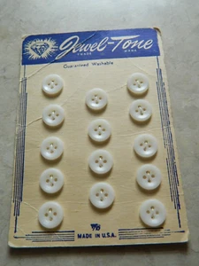 Botones vintage tono joya 14 en tarjeta blancos hechos en EE. UU. - Imagen 1 de 2