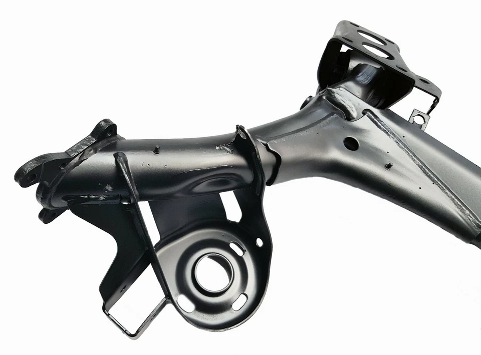 REAR AXLE CARRIER REAR FOR: AUDI A3 8L, VW GOLF 4 1J, BORA, NEW BEETLE - Image 1 of 4