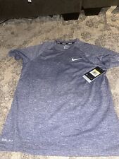 Nike Swim Dri-Fit Mini Swoosh T-Shirt Size Men’s Small Blue Heather NESSA589-440