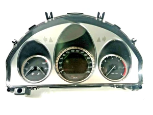 Speedometer Mercedes Class C W204 A2045407748 - Picture 1 of 4