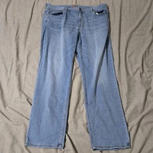 Tommy Bahama Jeans Mens Size 42x30 Blue Medium Wash Standard Closet Staple Denim - Picture 1 of 6